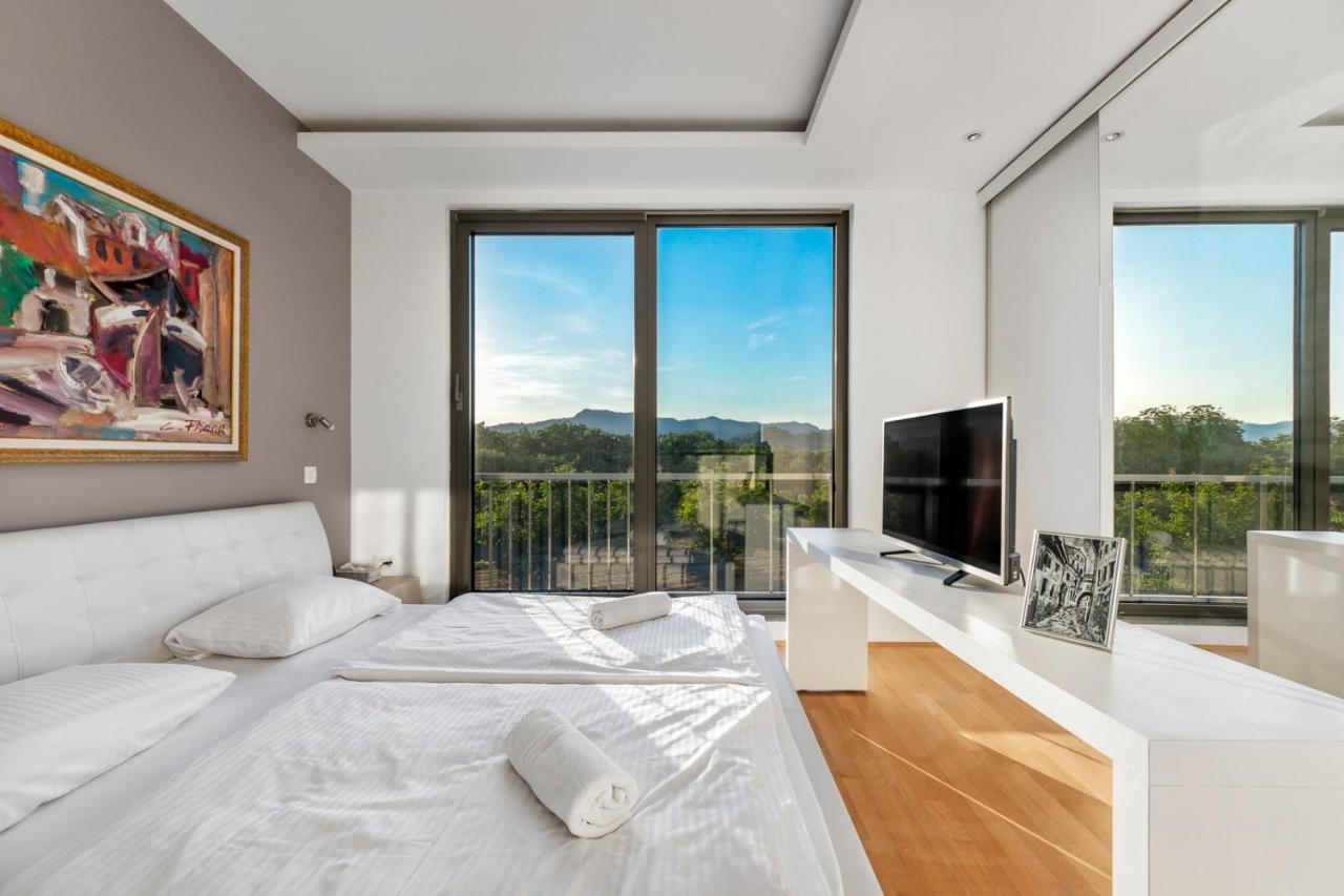 Contemporary Apartment With Rooftop Terrace In Maribor Extérieur photo