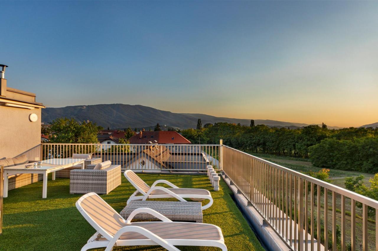 Contemporary Apartment With Rooftop Terrace In Maribor Extérieur photo